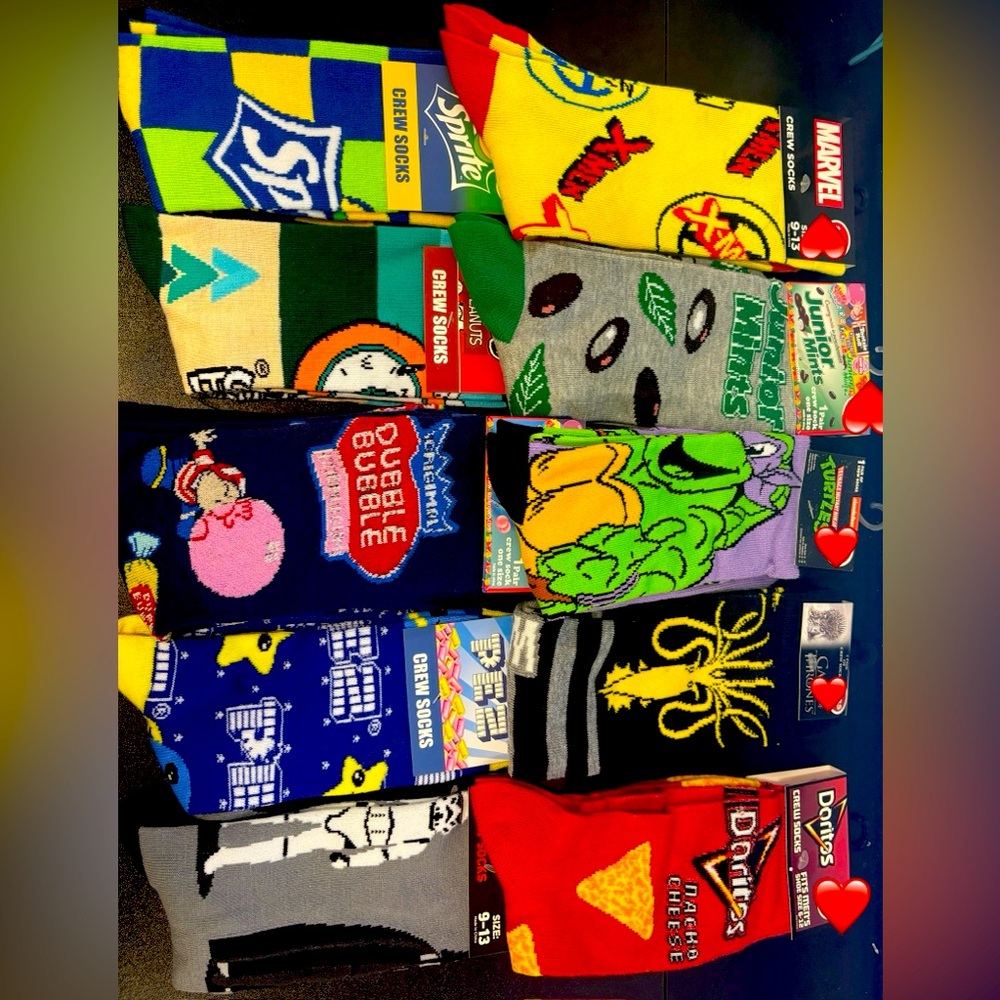 1 Pair of Character Socks and Themed Socks